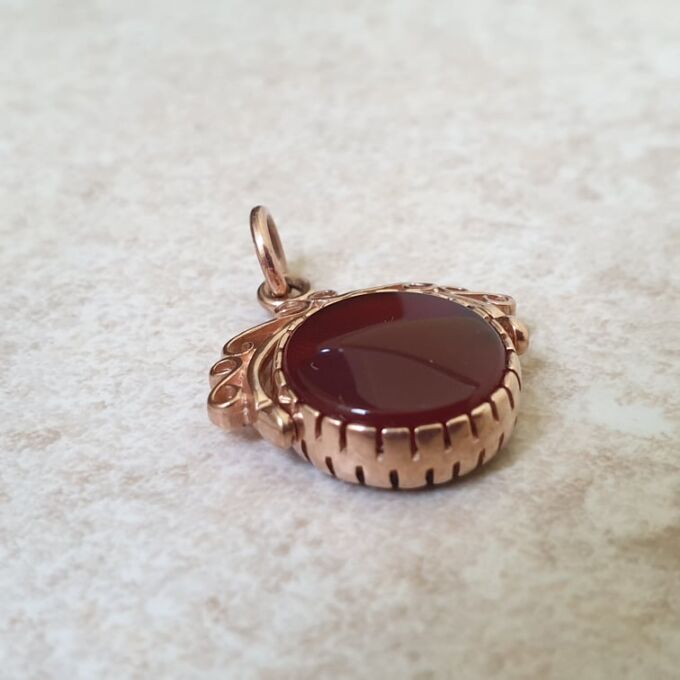 Two Sided Spinner Fob Pendant in 9ct Gold