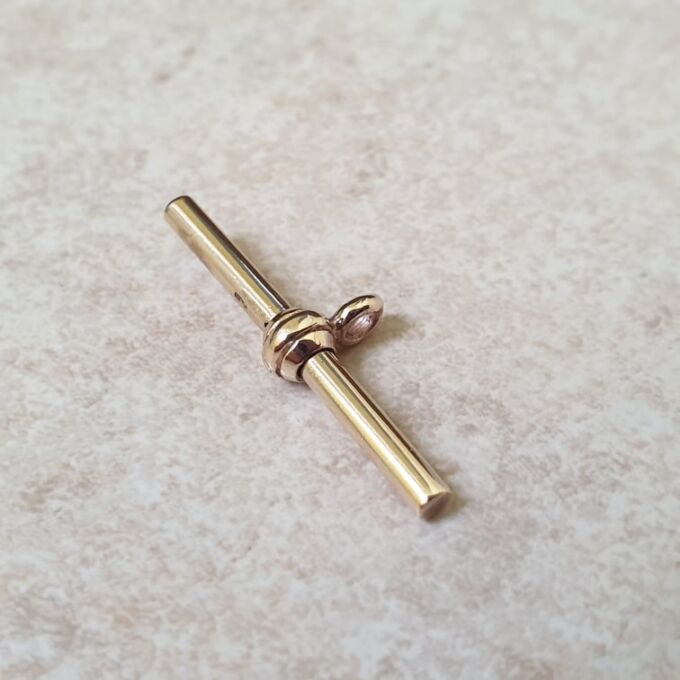 Plain T or Albert Bar in 9ct Yellow Gold