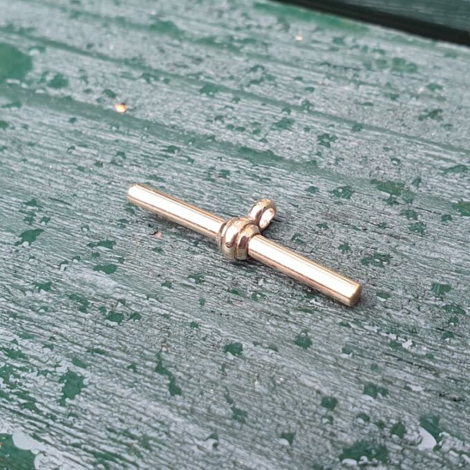Plain T or Albert Bar in 9ct Yellow Gold
