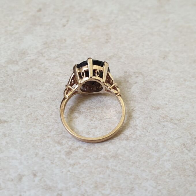 Smoky Quartz Ring in 9ct Gold