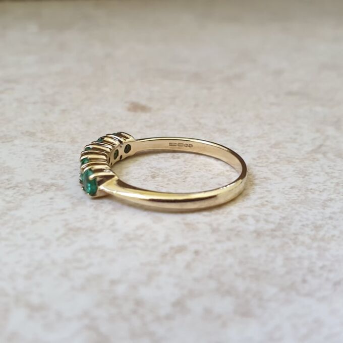 Emerald Stacking Ring in 9ct Gold