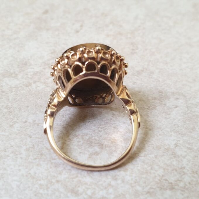 Tigers Eye Cameo Ring in 9ct Gold