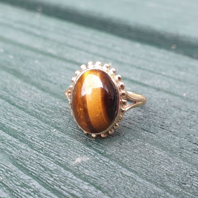 Tigers Eye Cabochon Ring in 9ct Gold