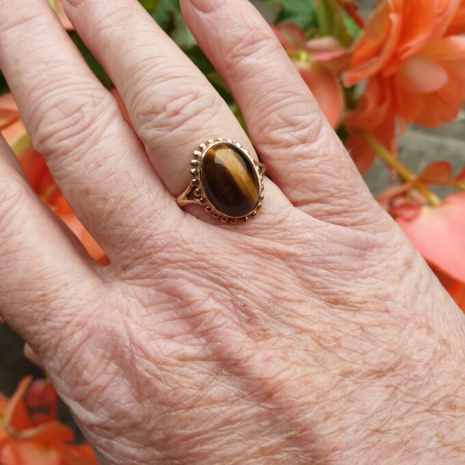 Tigers Eye Cabochon Ring in 9ct Gold