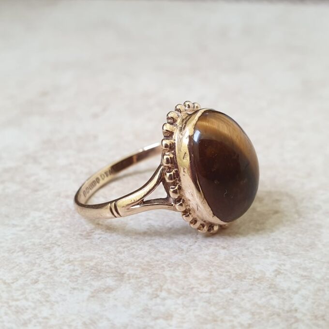 Tigers Eye Cabochon Ring in 9ct Gold