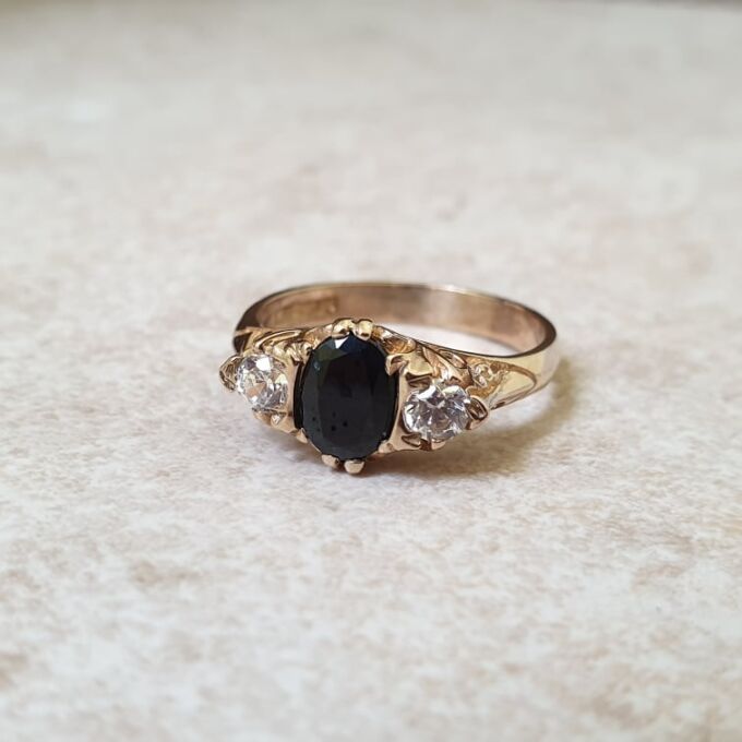 Sapphire Ring in 9ct Gold
