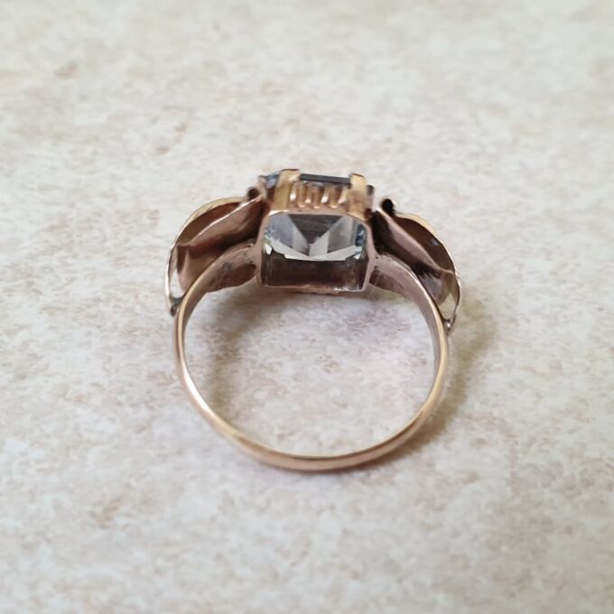 Art Deco Synthetic Spinel Gold Ring