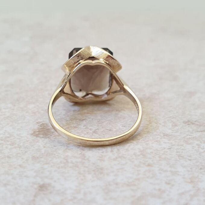 Smoky Quartz Ring in 9ct Gold