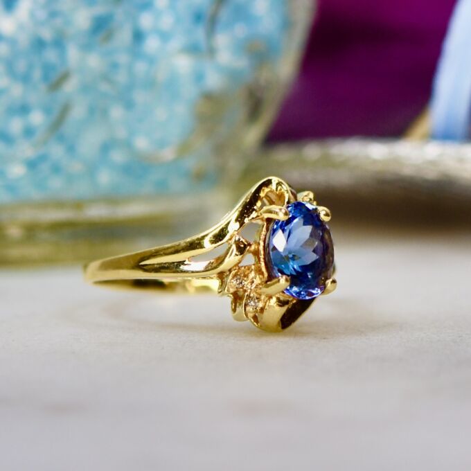 Tanzanite and Diamond Ring in 18ct Gold