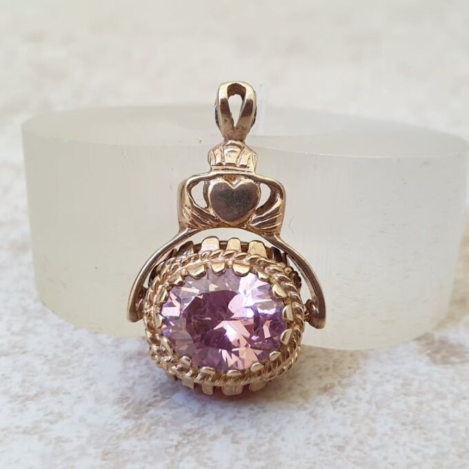 Claddagh Spinning Fob in 9ct Gold