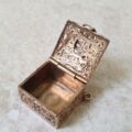 Ornate Pill Box in 9ct Gold