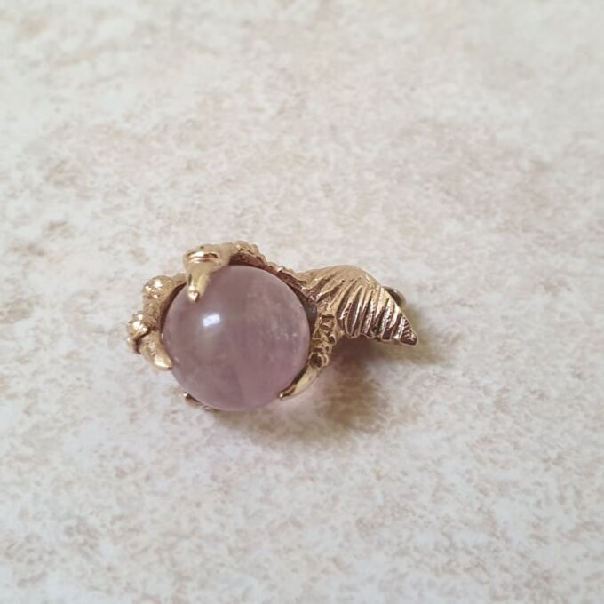 Dragon Claw Pendant in 9ct Gold