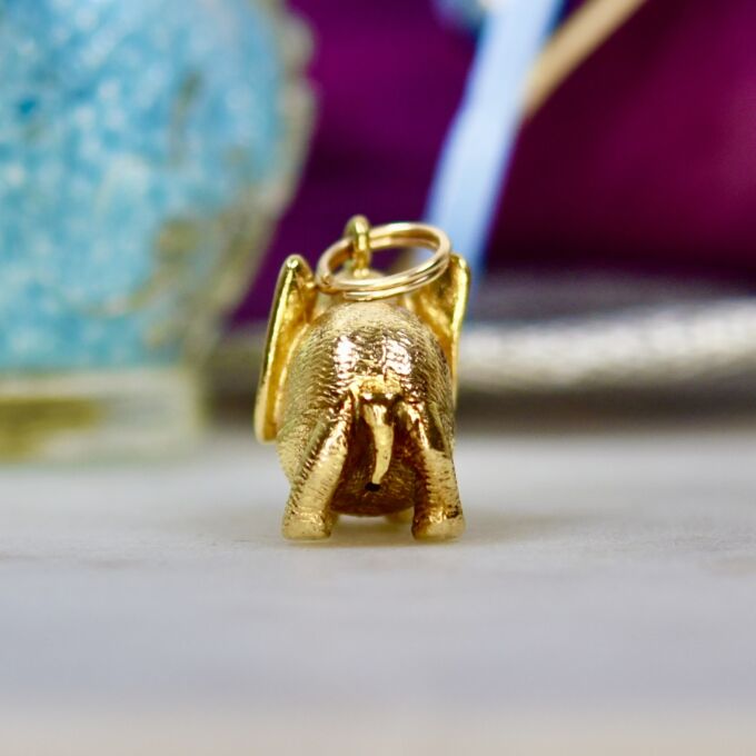 Adorable Elephant Pendant in 9ct Gold