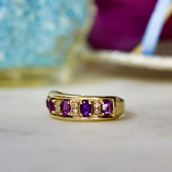 Amethyst & Diamond Ring in 9ct Gold