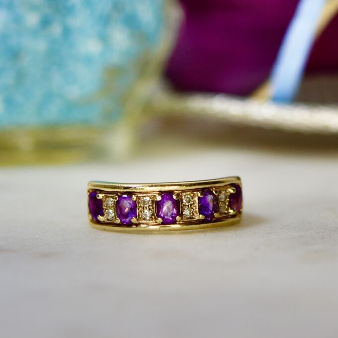 Amethyst & Diamond Ring in 9ct Gold