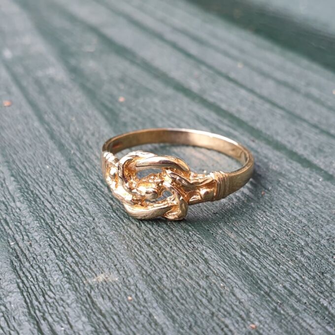 Knot Ring in 9ct Gold