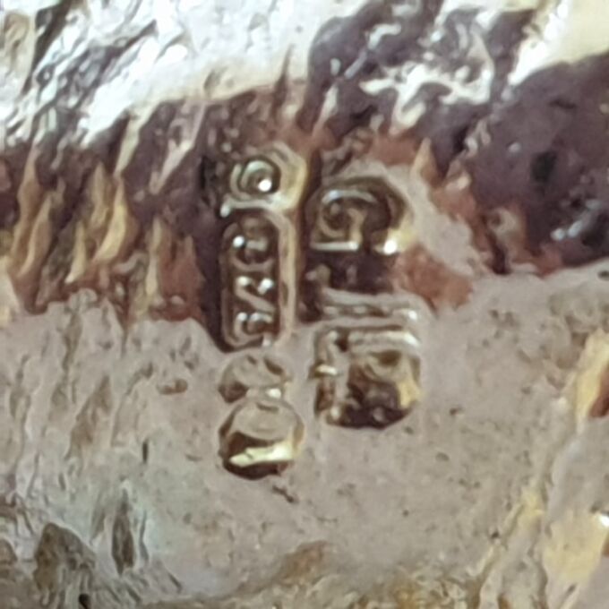 Elephant Pendant in 9ct Gold