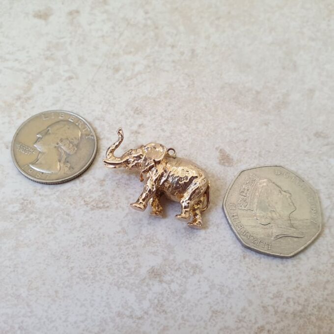 Elephant Pendant in 9ct Gold