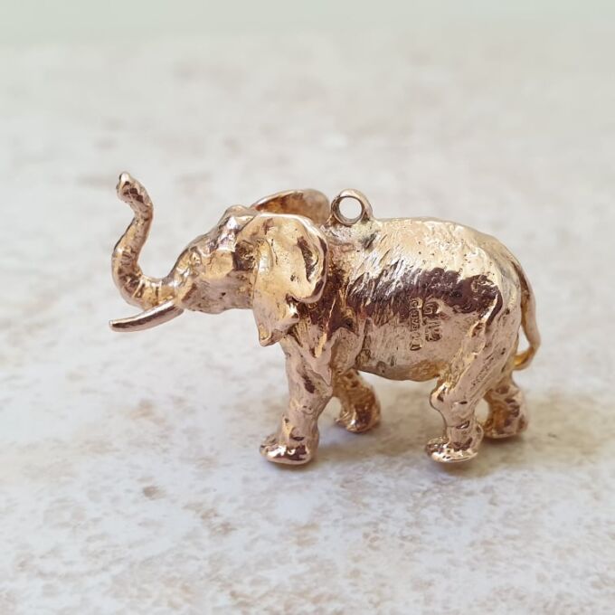 Elephant Pendant in 9ct Gold