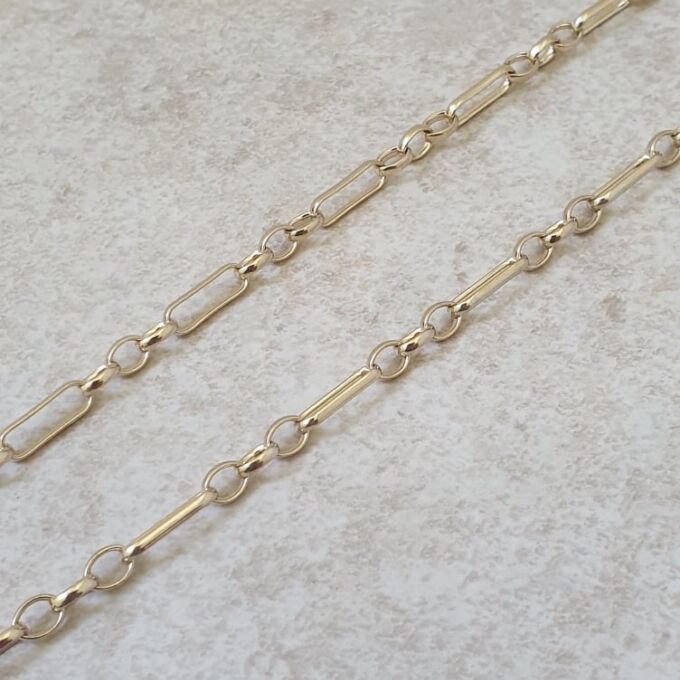 Trombone Link Necklace with T Bar and Dog Clip in 9ct Gold