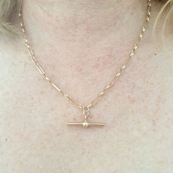 Trombone Link Necklace with T Bar and Dog Clip in 9ct Gold