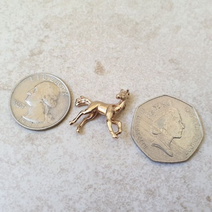Horse Pendant in 9ct Gold
