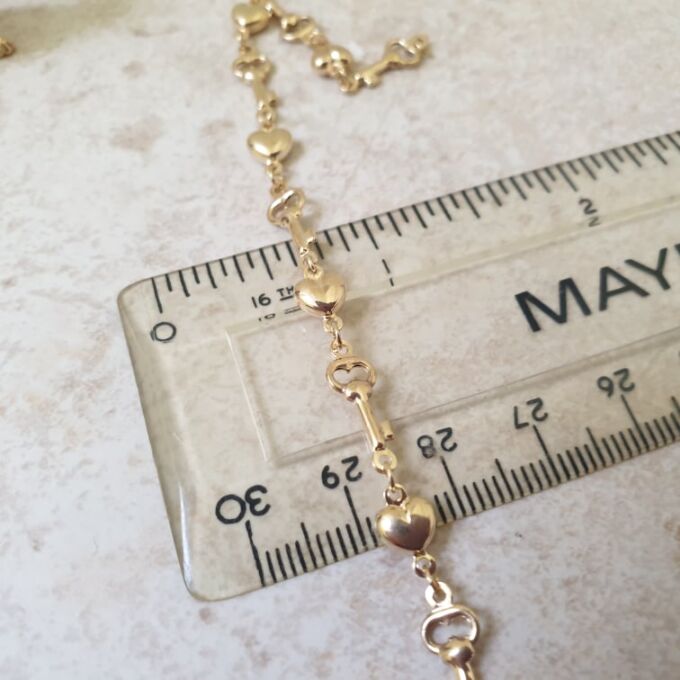 Key and Heart Bracelet in 9ct Gold