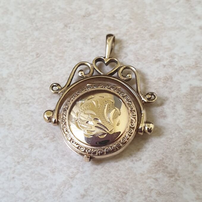 Spinner Locket Pendant in 9ct Gold