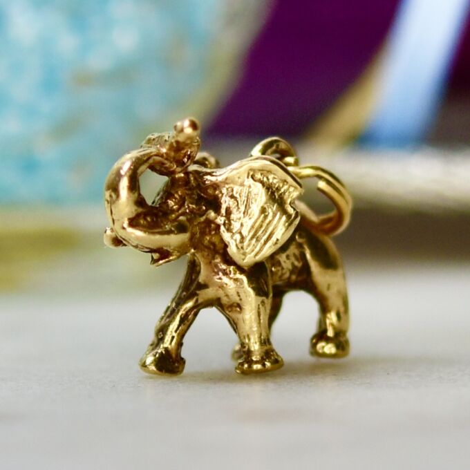 Elephant Charm Pendant in 9ct Gold