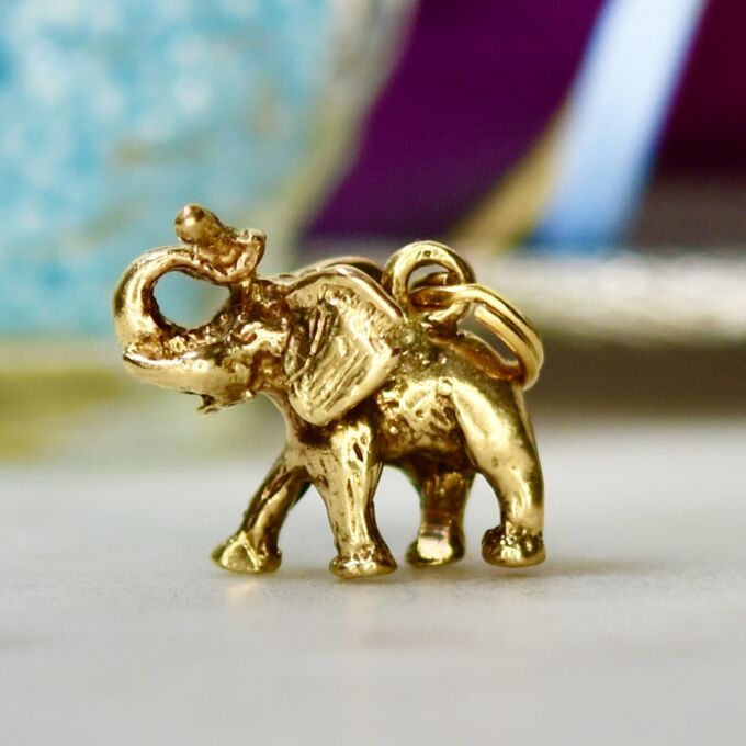 Elephant Charm Pendant in 9ct Gold