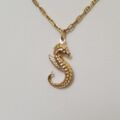Seahorse Pendant in 9ct Gold