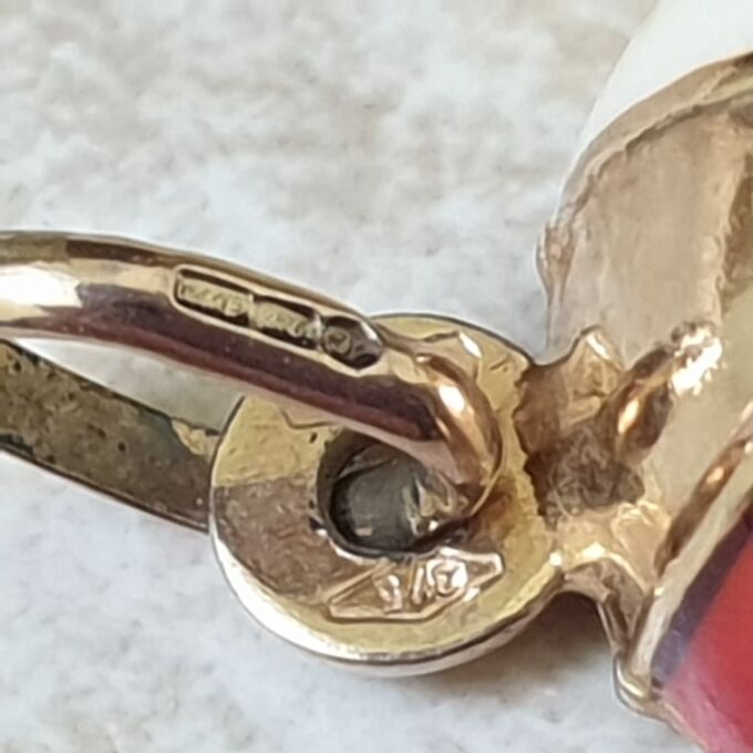 Jockey Silk Cap in 9ct Gold