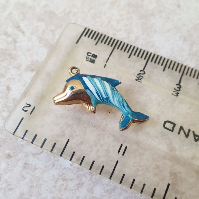 Enamel Dolphin in 9ct Gold