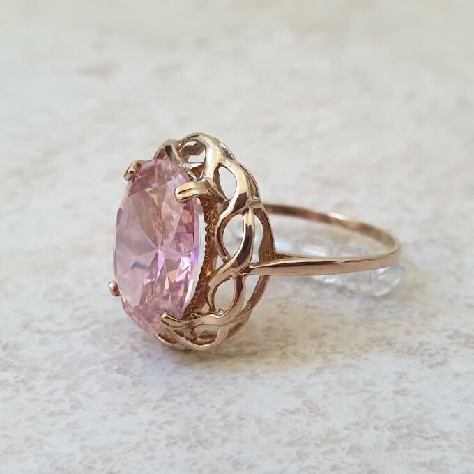 Pink Solitaire Ring in 9ct Gold