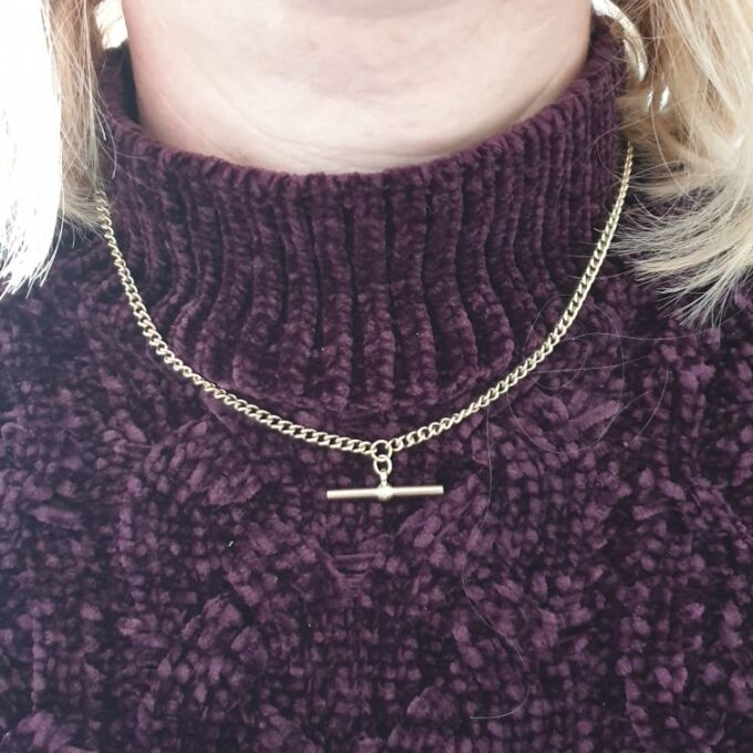 Reserved – T Bar Chain in 9ct Gold, 18 inches