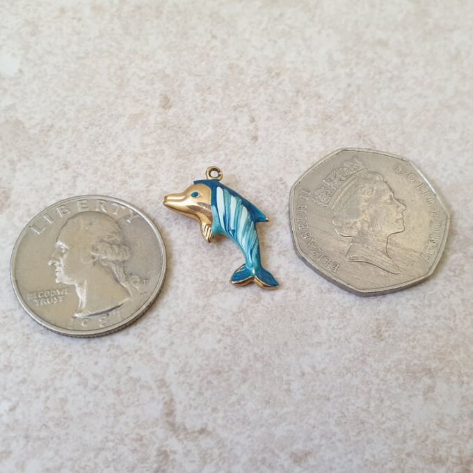 Enamel Dolphin in 9ct Gold