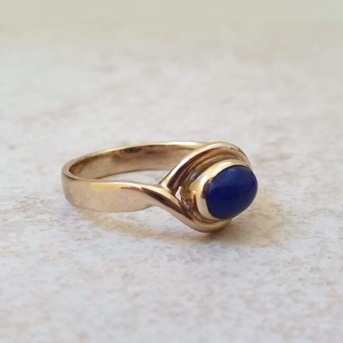 Lapis Lazuli Ring in 9ct Gold