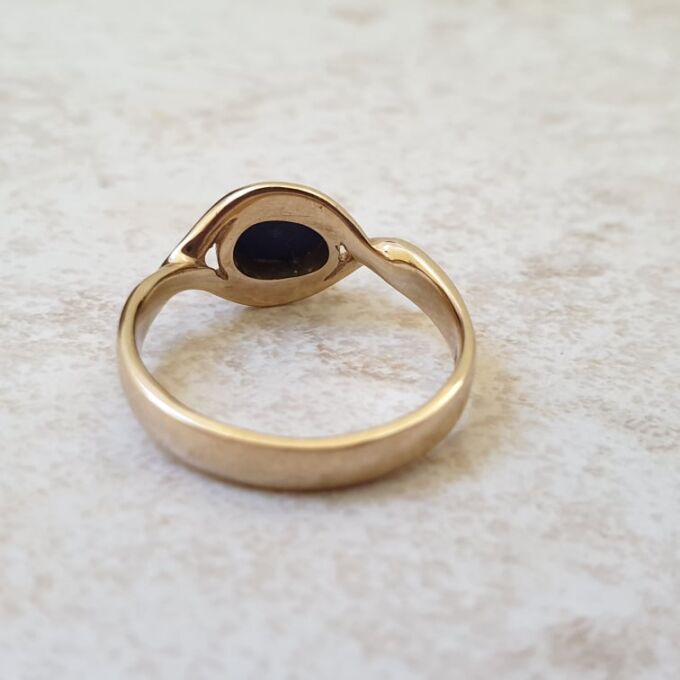 Lapis Lazuli Ring in 9ct Gold