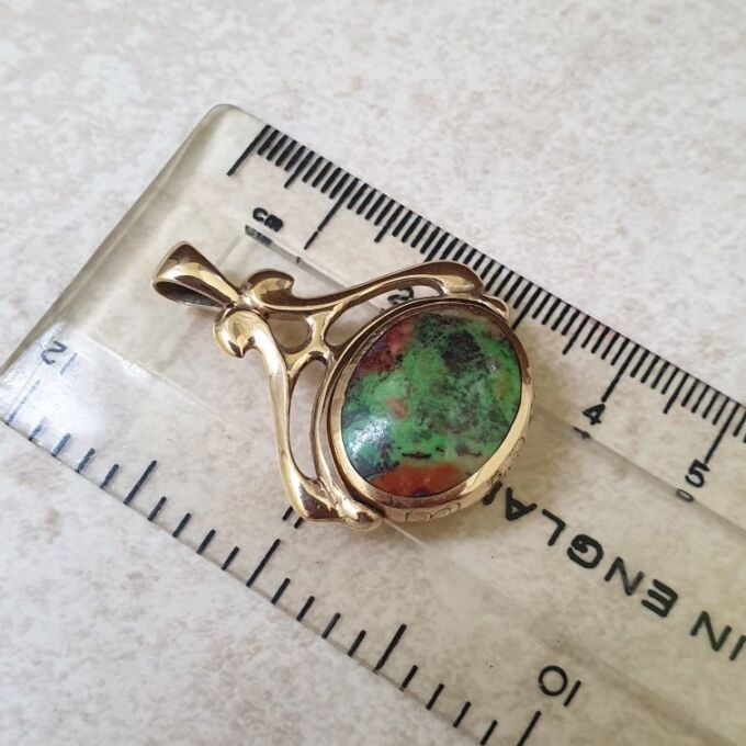 Two Sided Spinner Pendant in 9ct Gold