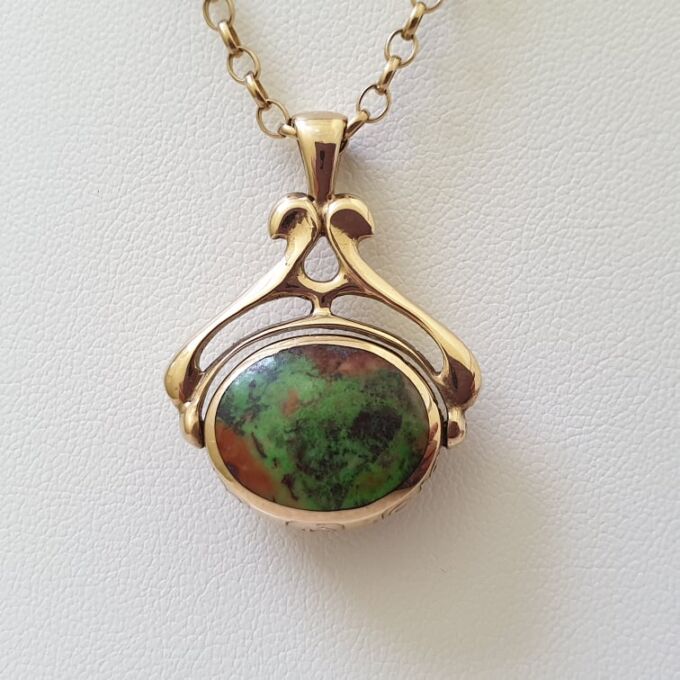 Two Sided Spinner Pendant in 9ct Gold