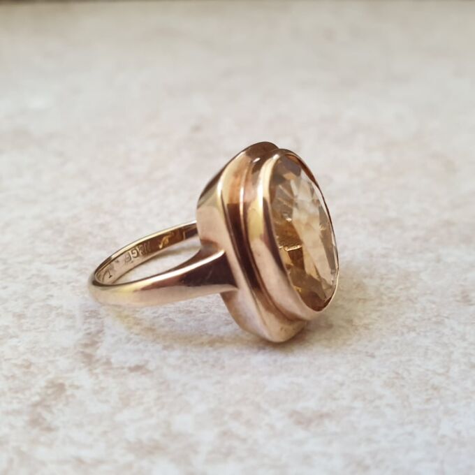 Citrine Solitaire Ring in 9ct Gold