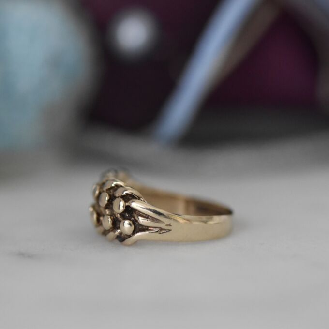 Keeper Ring in 9ct Gold