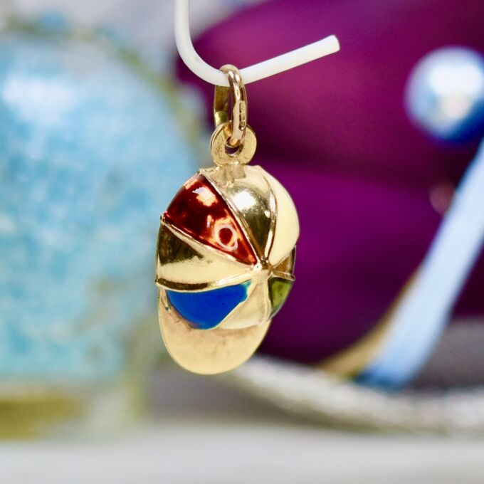 Jockey Silk Cap in 9ct Gold
