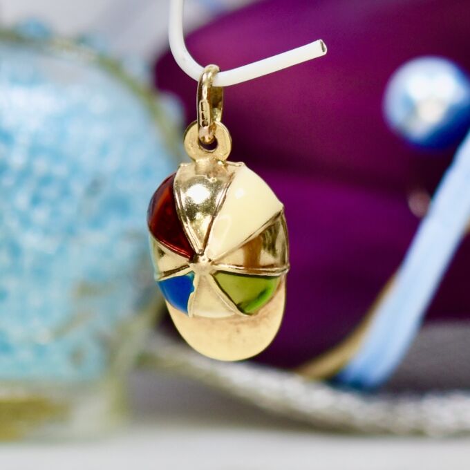 Jockey Silk Cap in 9ct Gold