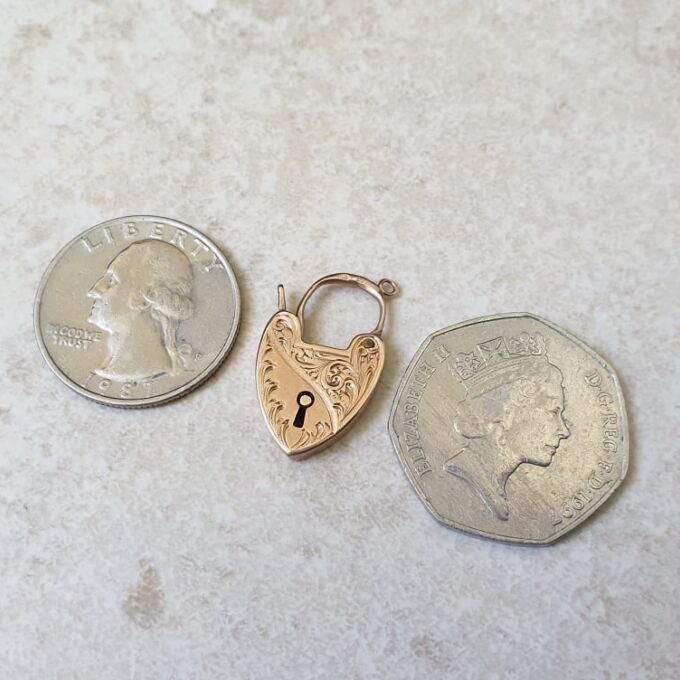 Edwardian Ornate Heart Padlock in 9ct Gold