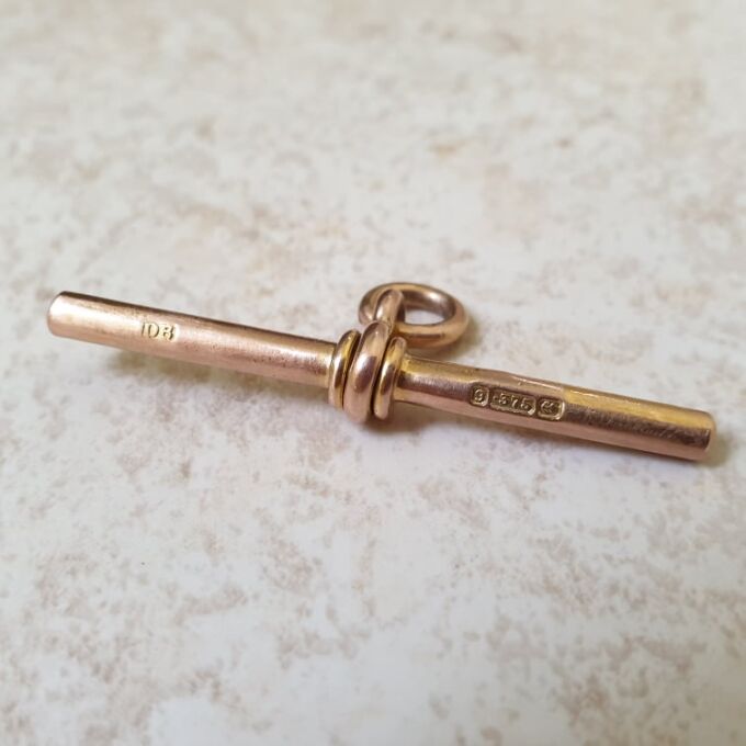 Antique Plain T Bar in 9ct Gold