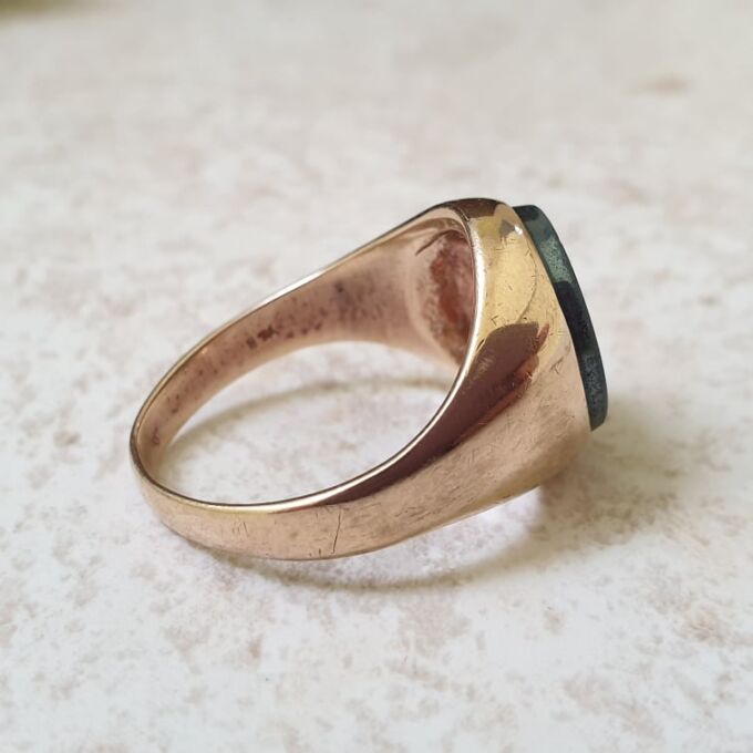 Heavyweight Onyx Centurion Signet Ring in 9ct Gold