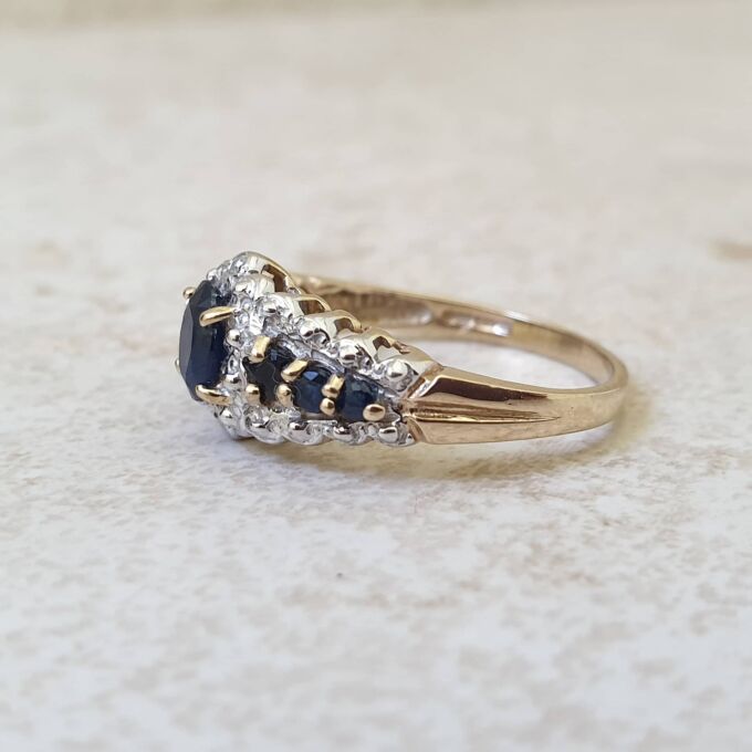Sapphire Ring in 9ct Gold