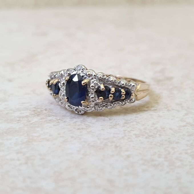 Sapphire Ring in 9ct Gold