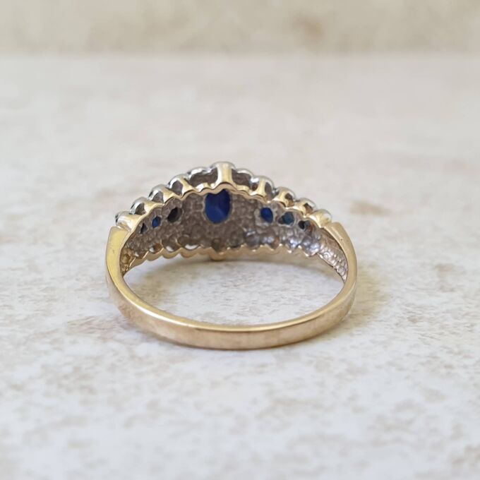 Sapphire Ring in 9ct Gold